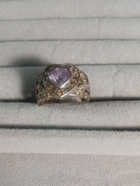 Heart-Shaped Amethyst Sterling Silver Filigree Ring - Purple